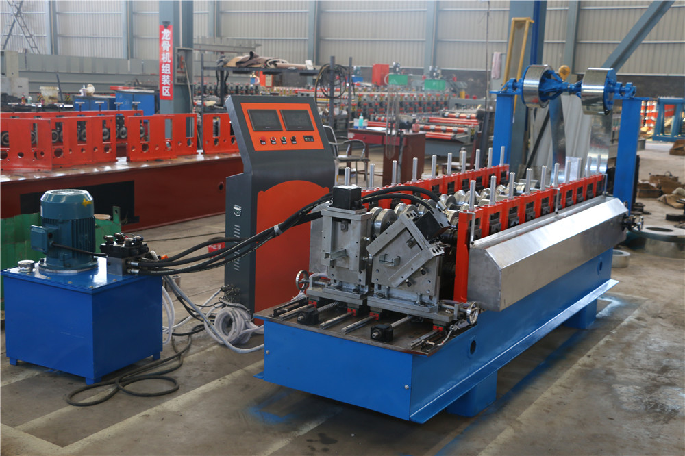 Xianmen standard roll forming line ud cd uw cw two profile light keel machine